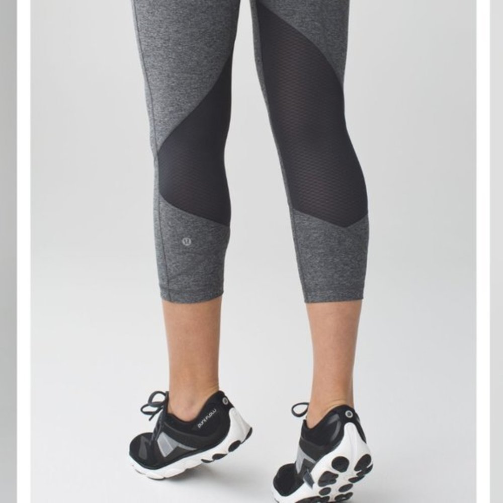 Lululemon Pace‎ Rival Crop - Picture 3 of 9